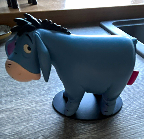 Disney winnie the pooh - winnie, eeyore