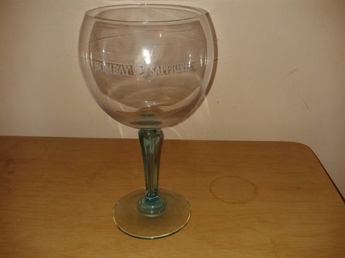 Pint bombay sapphire branded - bombay,