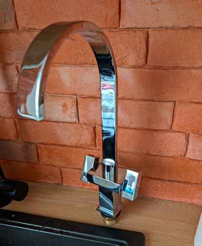 Chrome modern high arc - chrome,