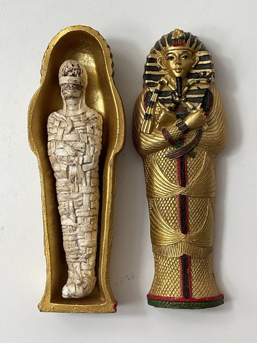 Tutankhamun golden sarcophagus - golden,