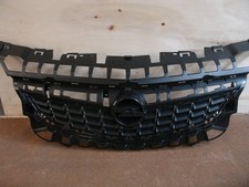 13300949 Front Bumper Top