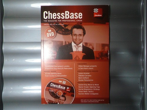Chess base magazine booklet - chess,