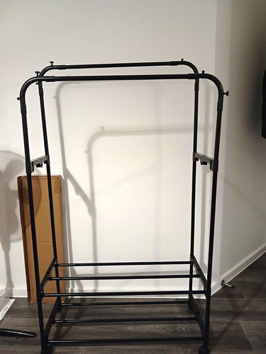 Black plastic freestanding - black,