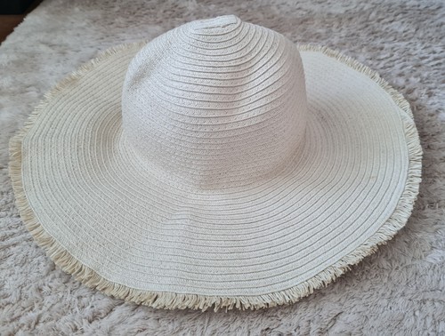 Ladies straw sun hat - straw,