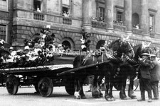 hmt-13 Social History, Heavy Horse Cart, Newark, Nottinghamshire. Photo