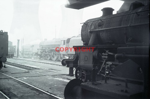 2220 steam railway - 2220, b/w