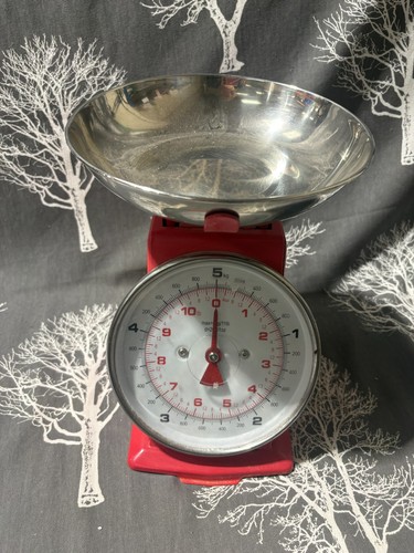 Retro red metal kitchen - retro,