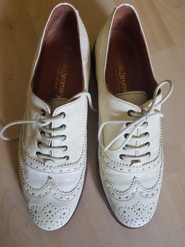 Russell bromley jeeves - russell, &