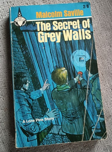 The secret grey walls - of,