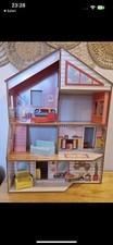 NEW CHARLIE DOLLHOUSE  for age