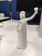 ROYAL DOULTON Porcelain Figurine Classic Images A Gift For You  HN5452 2002
