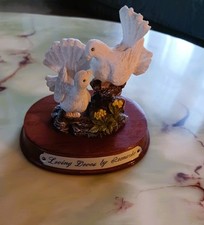Vintage Loving Doves by Leonardo Porcelain Figurine Ideal Christmas Gift