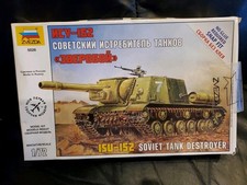 Zvezda Soviet Tank Destroyer ISU-152 1/72nd scale model kit