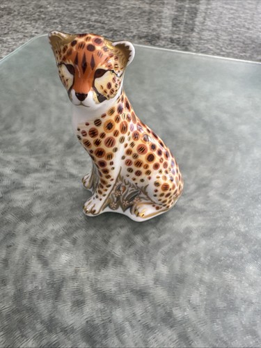 Royal crown derby - royal, cub