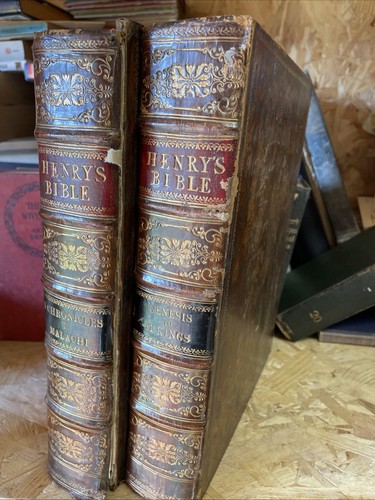 The family devotional bible - the,