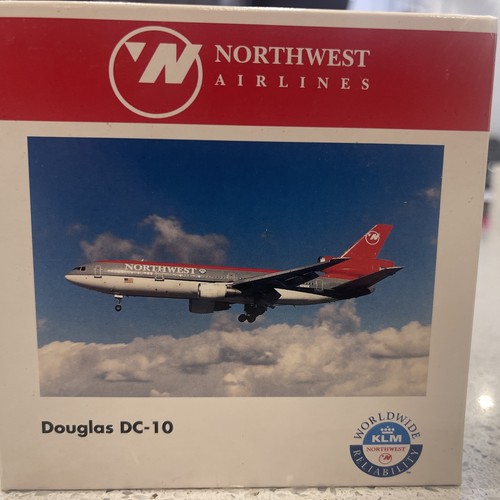 Herpa wings 500 douglas - 1:500,
