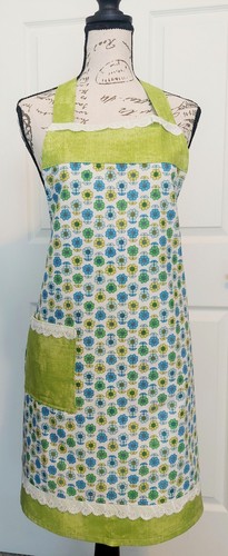 Full apron daisies with - full,