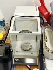 METTLER TOLEDO AE-163 AE163 DIGITAL ANALYTICAL BALANCE (RRE7)