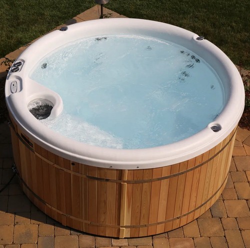 Brand new cedar hot - cedar, tub