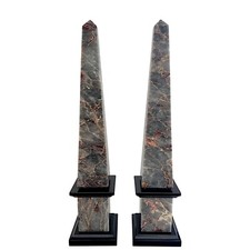 Pair Of Salomè And Black