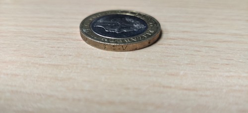 Rare mint error pound - £2, coin