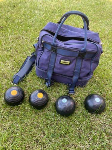 Lawn bowling balls with bag - lawn,