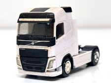 Herpa 1:87 Scale Volvo FH Tractor Unit 4X2 - White