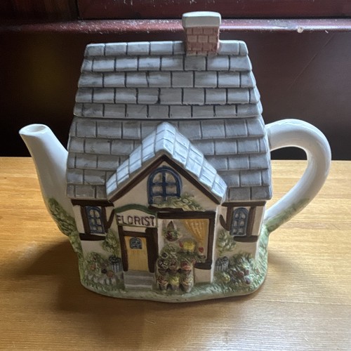 Annie rowe vintage teapot - vintage, teapot.