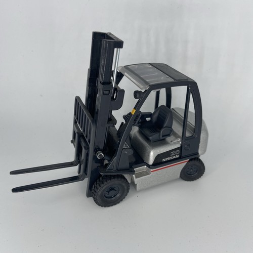 Joal scale nissan - 1:25,