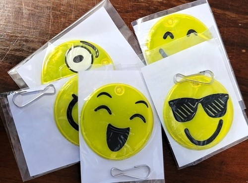 Reflectory emoji reflector tag - emoji,