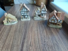 VINTAGE DAVID WINTER COTTAGES - COLLECTION OF 4 COTTAGES