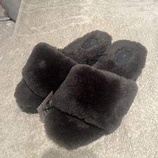 Ladies Austrailan Emu Slippers Size 4 Brand New Never Worn