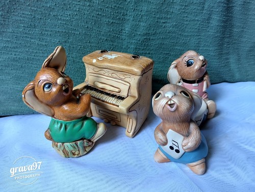 Pendelfin rabbit trio - trio, of
