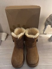 UGG Boots Chestnut Tan Bailey Button Short Size 13