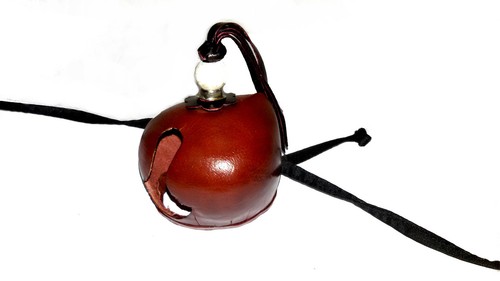 New falconry hood sew - no,