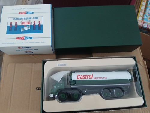 Corgi cc11604 fuelling the - fuelling,