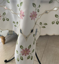 LUXURY EMBROIDERED TABLECLOTH