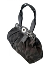 Coach Garnet Signature C