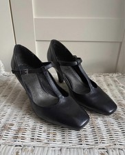 Clarks Ladies Black Leather T