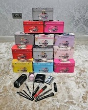 Mac Ladies Make Up Bundle 