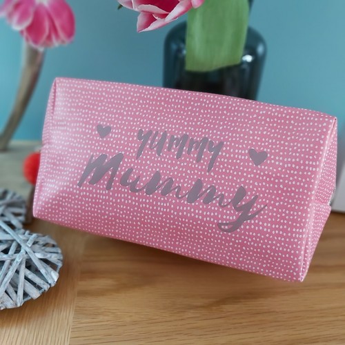Bnwt yummy mummy waterproof - mummy',