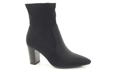 ShuCentre Ladies Black Inside