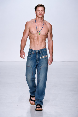 Designer energie men - designer, $320