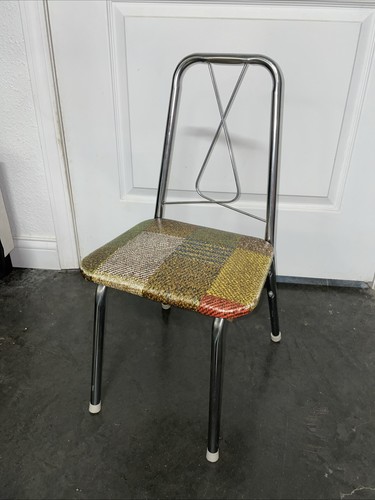 Vintage child metal chair - metal,