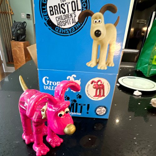 Gromit unleashed pink - unleashed,