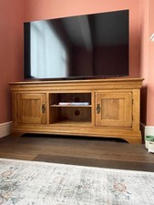 Solid Oak TV Unit - TV Stand - With Storage - W139, H69, D42 - Cable Access