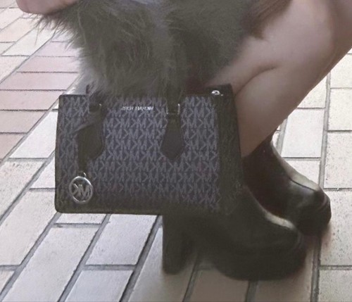 Michael kors logo pattern - logo,