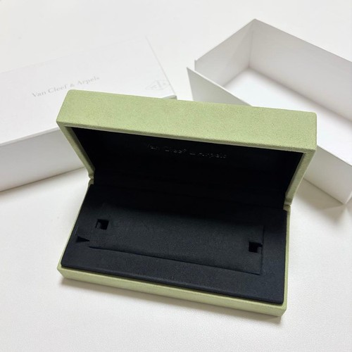 Used van cleef arpels - used,