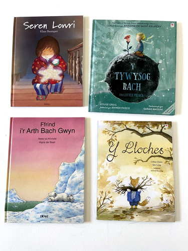 Welsh language books primary - 4,