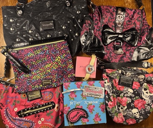 Betsey johnson lot handbags - lot,